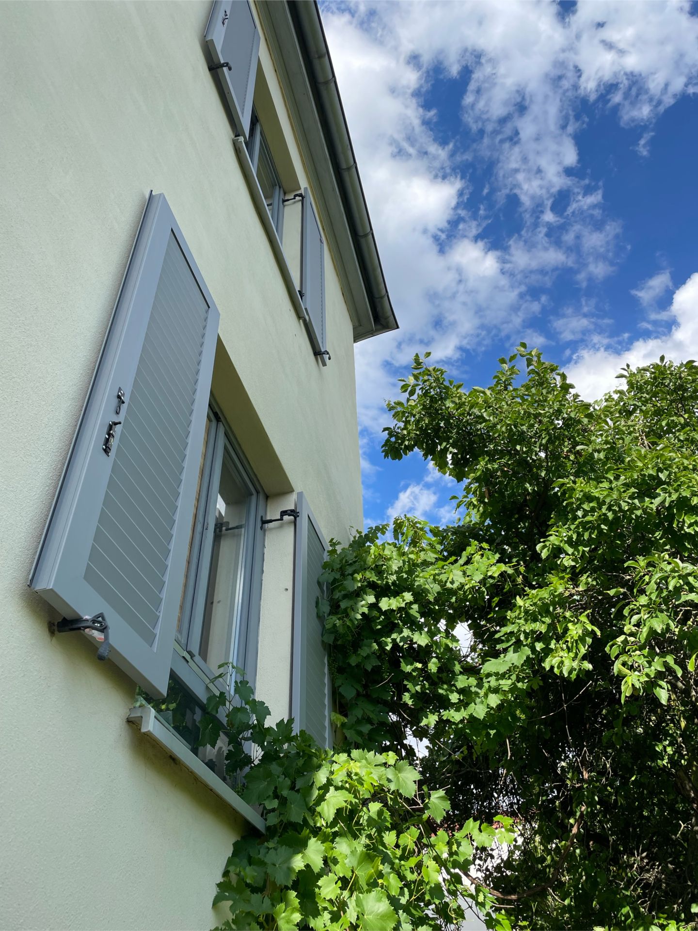Unser Ferienhaus mit mehreren Ferienwohnungen in Weimar. Unser Ferienhaus mit mehreren Ferienwohnungen in Weimar.